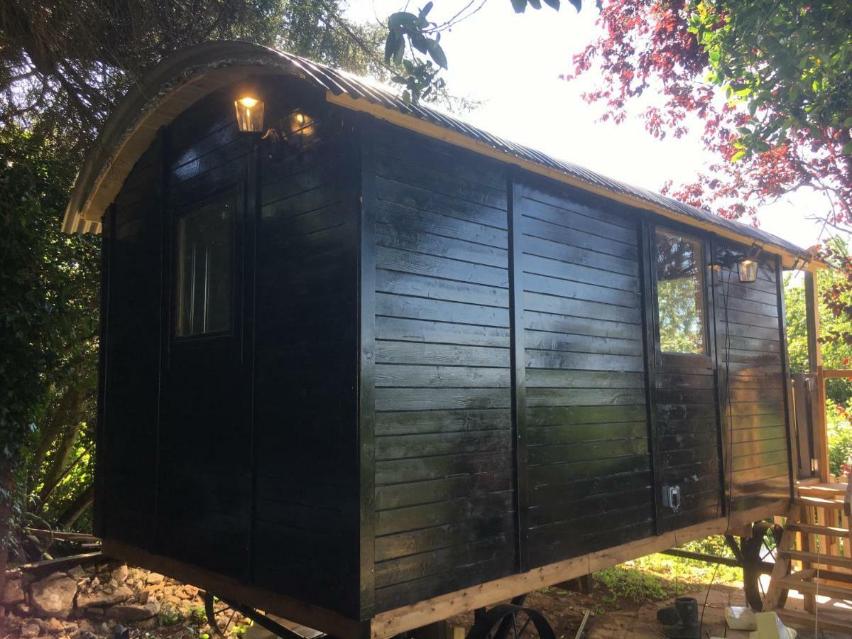 The Cherry Tree Gypsy Wagon Banbury Exterior photo