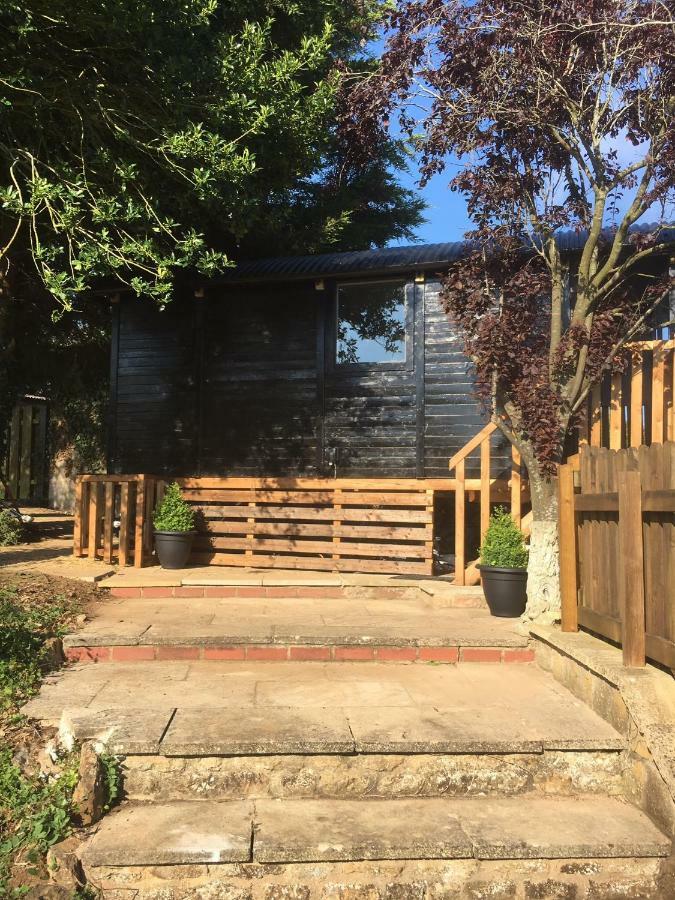 The Cherry Tree Gypsy Wagon Banbury Exterior photo